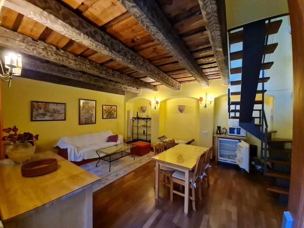 براغ Magic Central Attic Apartment المظهر الخارجي الصورة