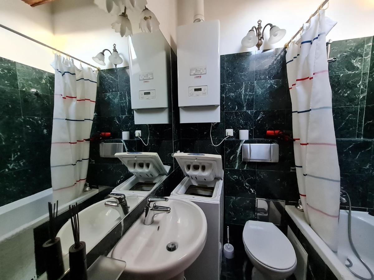 براغ Magic Central Attic Apartment المظهر الخارجي الصورة