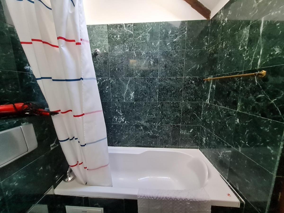 براغ Magic Central Attic Apartment المظهر الخارجي الصورة